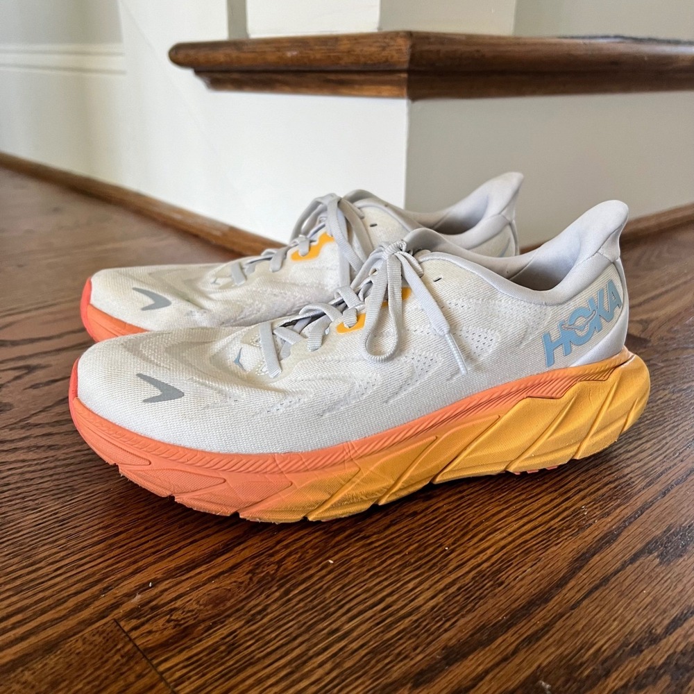 Hoka One One Arahi 6 Womens 9 Nimbus Cloud Blue Fog Yellow 1123195 NCBDB - Picture 6 of 15